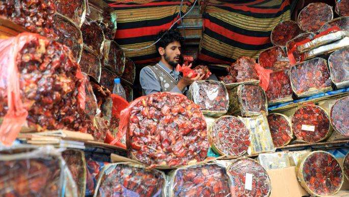 اتساع العجز يرهق الاقتصاد اليمني.. ومطالب بمراقبة الإنفاق