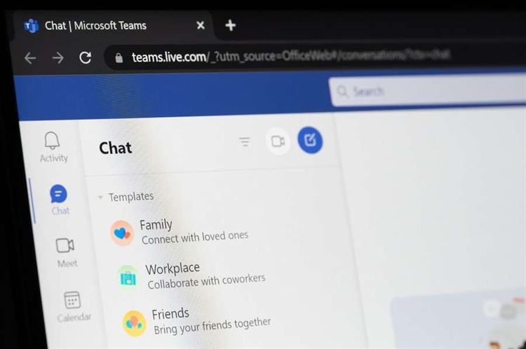 كيفية الدردشة عبر الرسائل القصيرة على Microsoft Teams