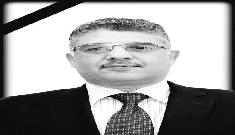 وزير النقل يعزي بوفاة عضو مجلس إدارة البنك المركزي عدن خالد زكريا ويشيد بمواقفه الوطنية