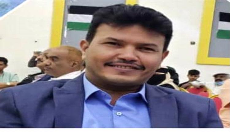 الشيخ/ الهاظل يعزي ال الحامد بوفاة المهندس عبدالقادر المصري الحامد